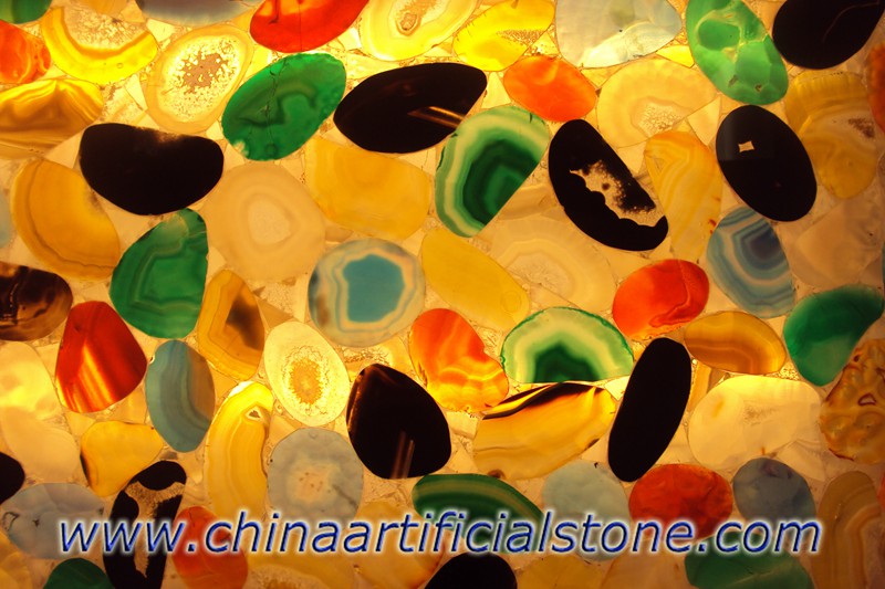 여러 가지 빛깔의 마노 세미 귀한 돌 반투명 석판 